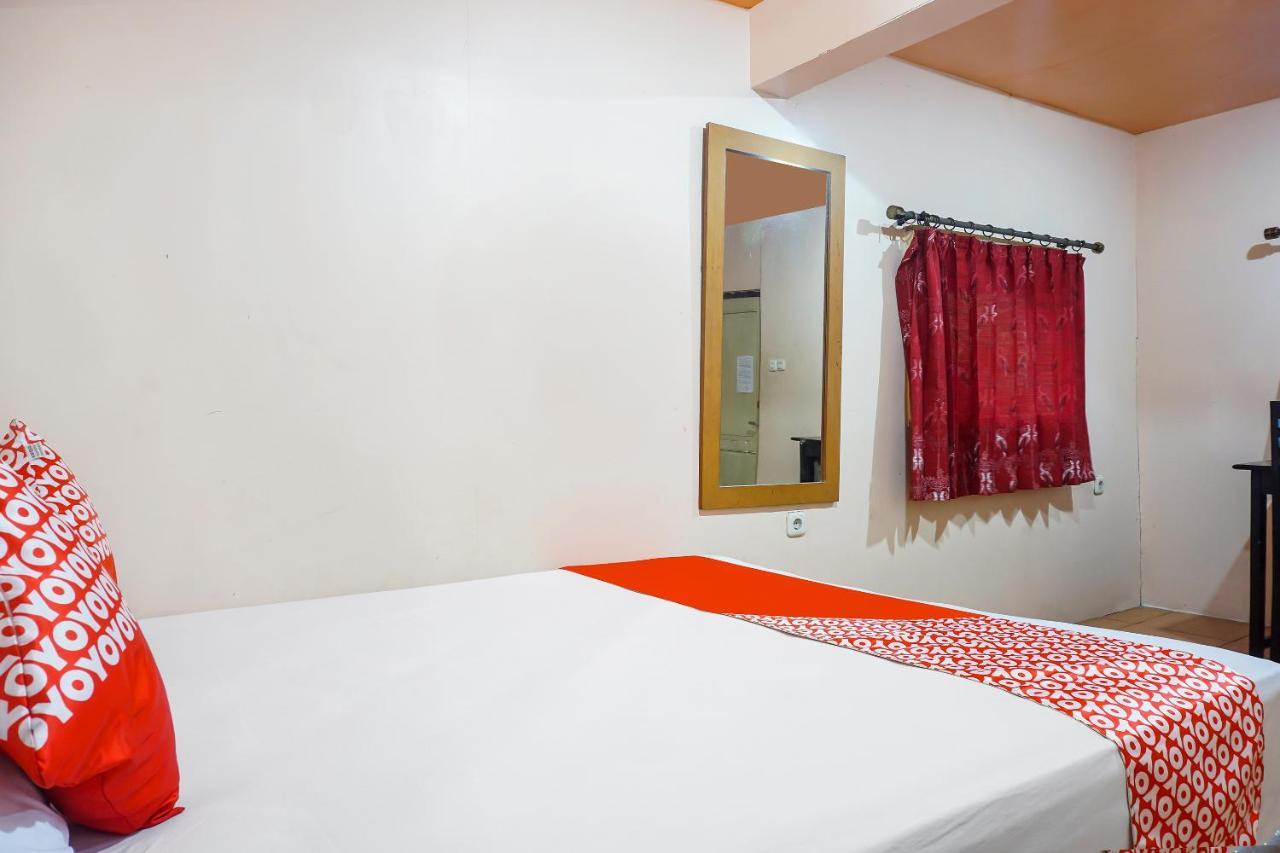 Oyo 90923 Makassar Cottage Balangberu Exterior photo